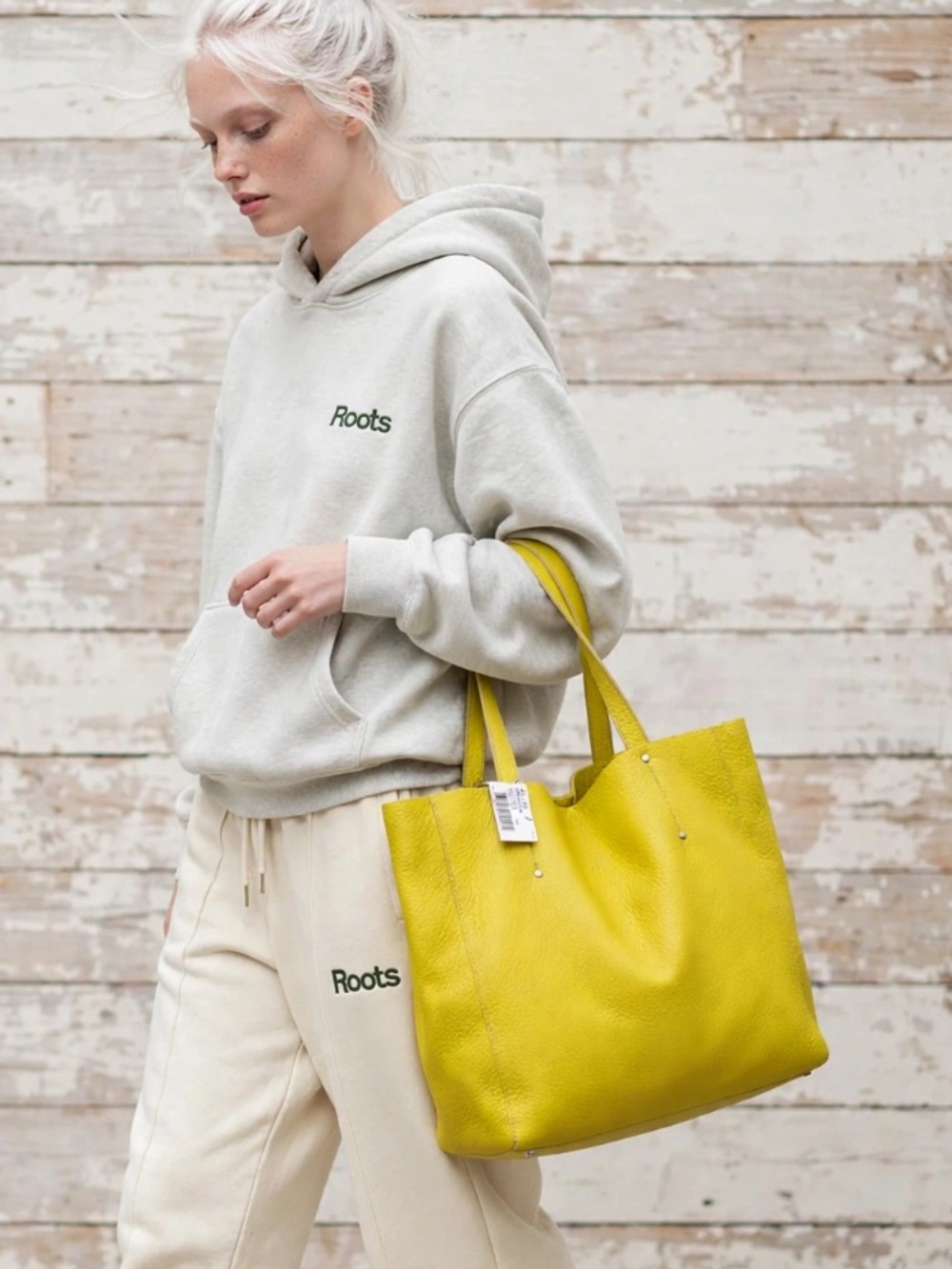 Roots large leather tote NWT